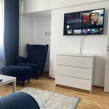 בוקרשט Emm Apartament - 100M Parc Si Metrou Tinererului מראה חיצוני תמונה