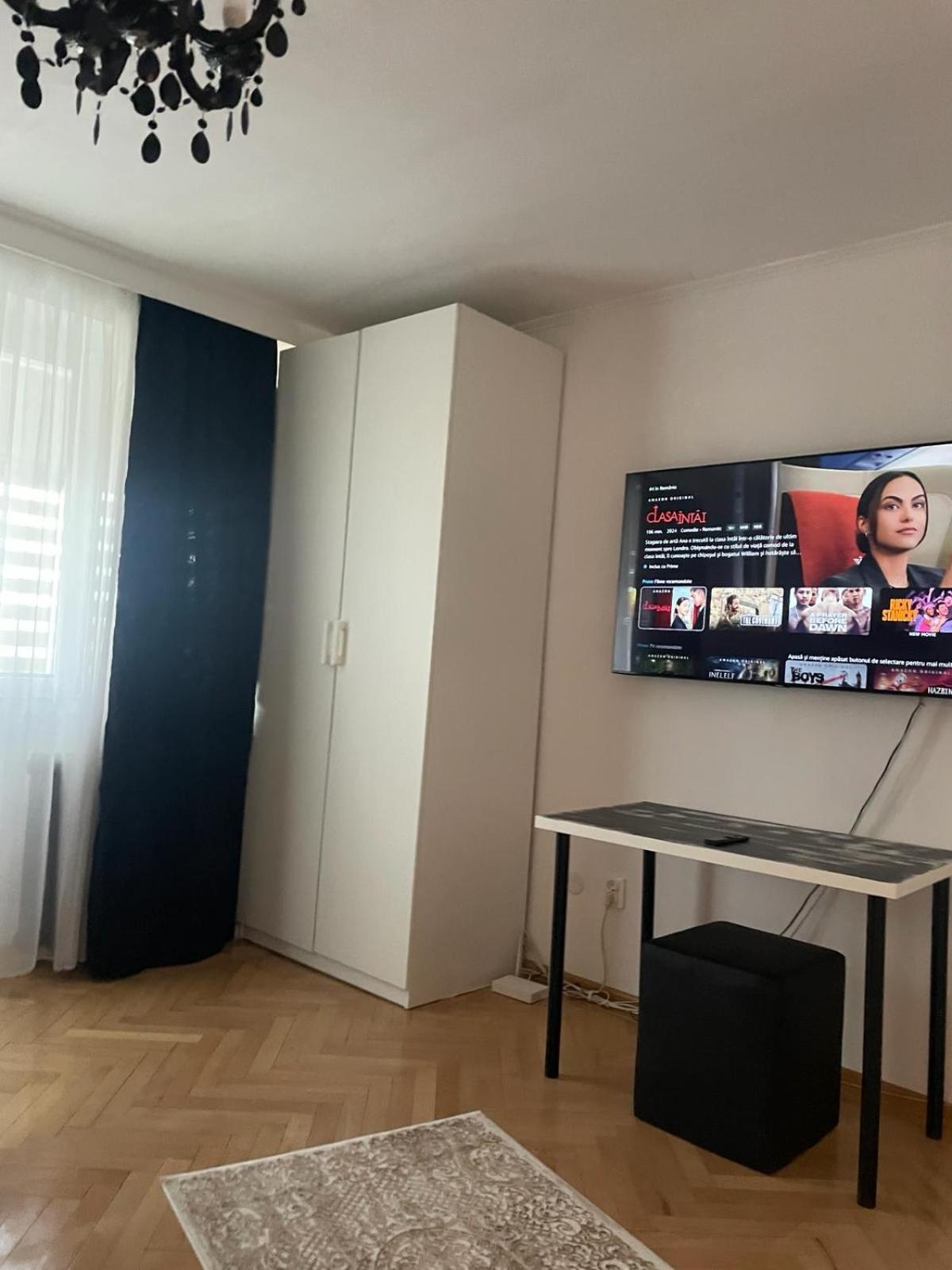 בוקרשט Emm Apartament - 100M Parc Si Metrou Tinererului מראה חיצוני תמונה