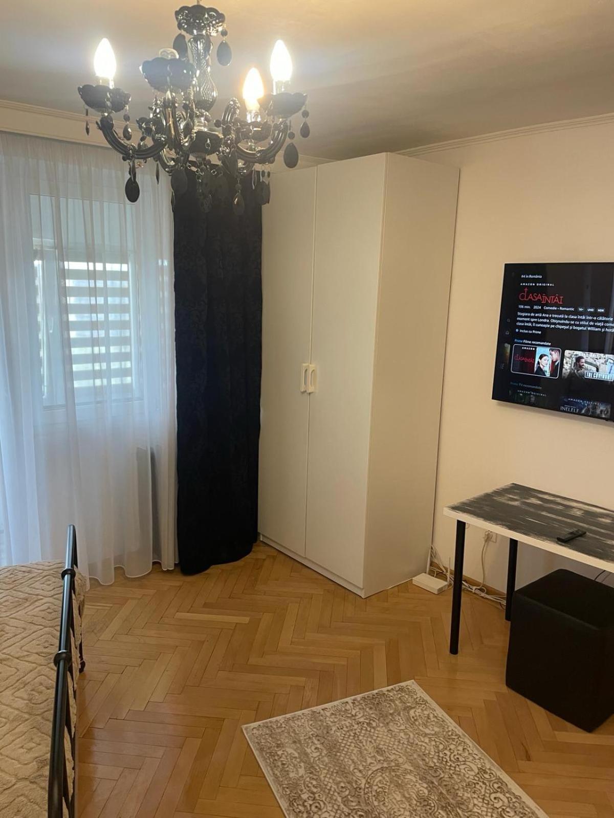 בוקרשט Emm Apartament - 100M Parc Si Metrou Tinererului מראה חיצוני תמונה