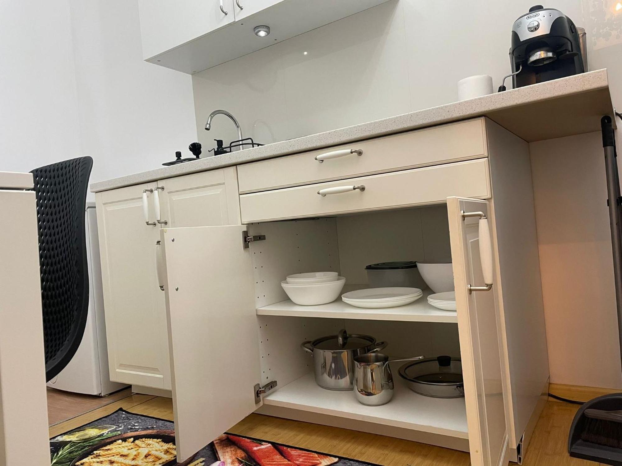 בוקרשט Emm Apartament - 100M Parc Si Metrou Tinererului מראה חיצוני תמונה