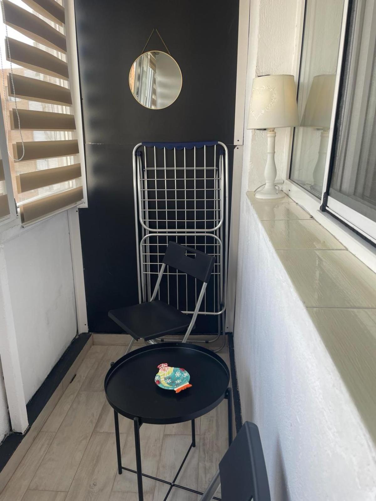 בוקרשט Emm Apartament - 100M Parc Si Metrou Tinererului מראה חיצוני תמונה