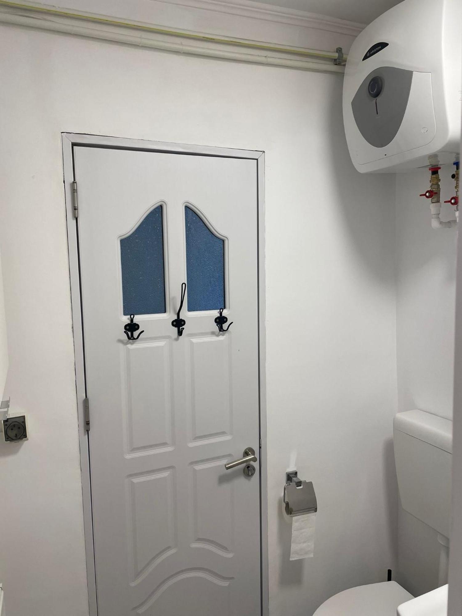 בוקרשט Emm Apartament - 100M Parc Si Metrou Tinererului מראה חיצוני תמונה