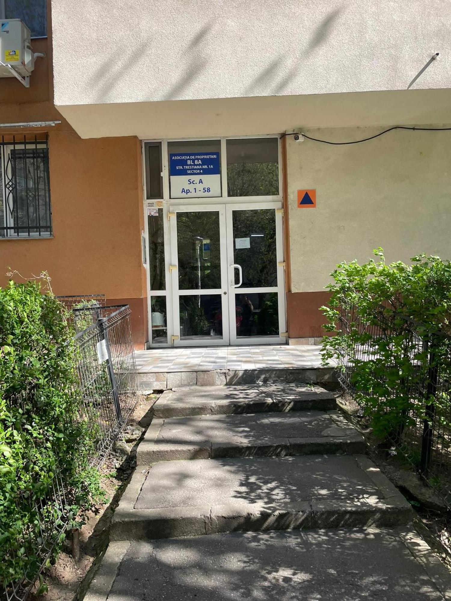 בוקרשט Emm Apartament - 100M Parc Si Metrou Tinererului מראה חיצוני תמונה