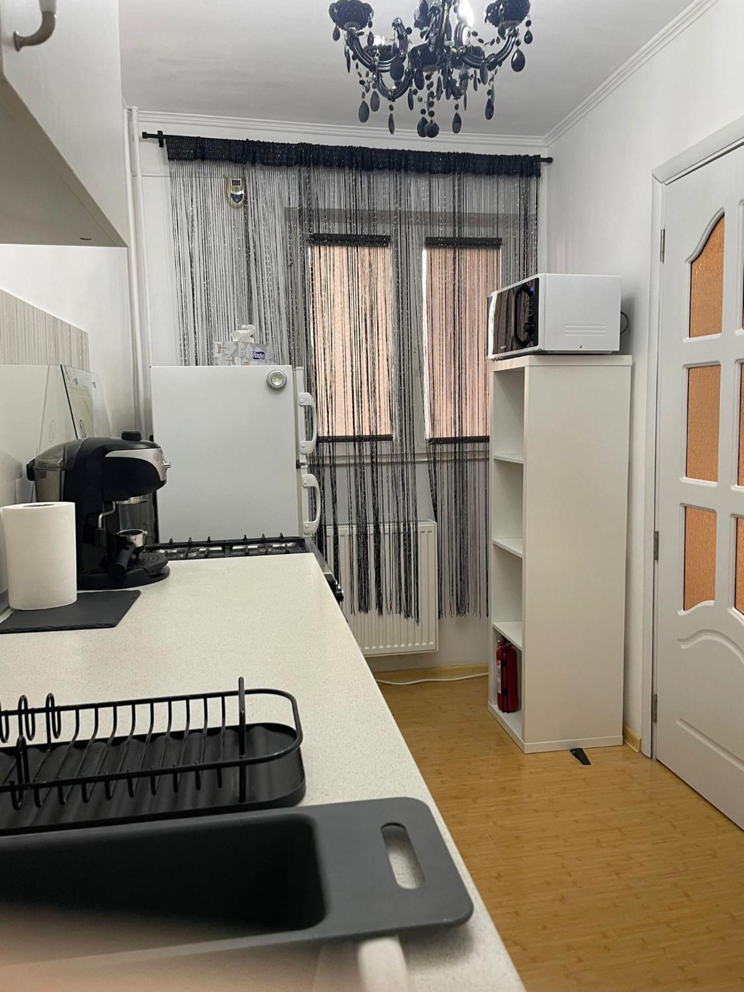 בוקרשט Emm Apartament - 100M Parc Si Metrou Tinererului מראה חיצוני תמונה